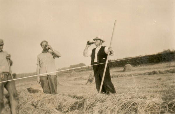 C. Vrieze vd spalle met knecht (Foto: collectie Fam. Levers)