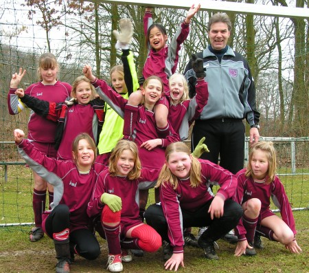 Meisjesteam voetbalvereniging HC'03