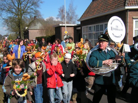 Palmpaasoptocht in Hummelo