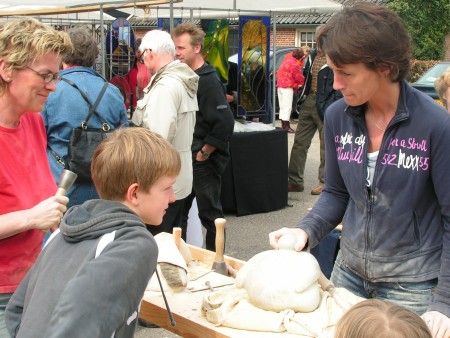 Kunstmarkt en kunstwandelroute in Hummelo