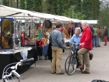 Kunstmarkt en kunstwandelroute in Hummelo