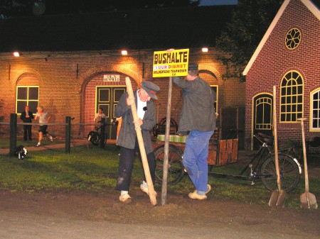 Openluchtspel 'Nie-jer wetse fratsen' in Hummelo