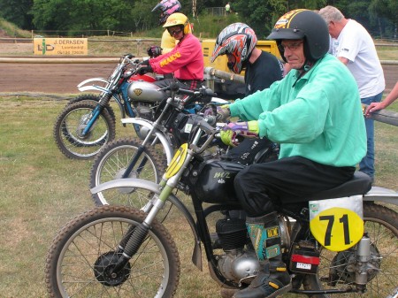 NK motorcrosswedstrijd voor oldtimer crossmotoren op cross circuit de Heksenpas