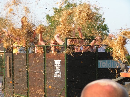 HØKEN met Jovink en Normaal in Toldijk