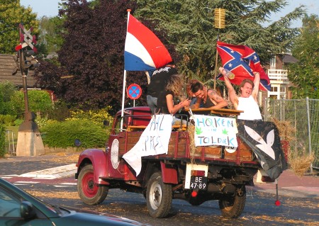 HØKEN met Jovink en Normaal in Toldijk