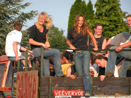 HØKEN met Jovink en Normaal in Toldijk