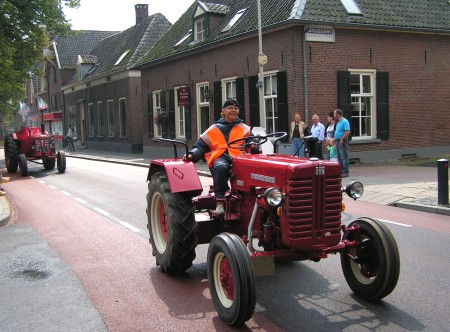 Keppeltoertocht voor oldtimertractoren (27-08-2006)