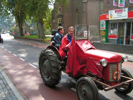 Keppeltoertocht voor oldtimertractoren (27-08-2006)