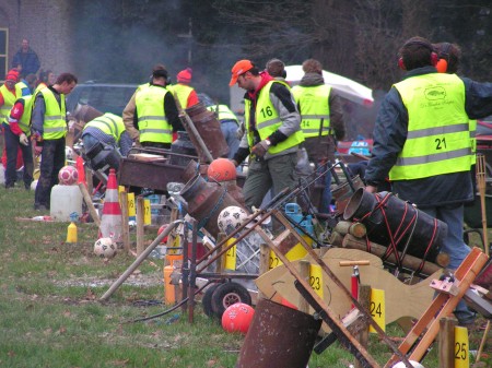 Carbidschieten Hummelo 2006 (Foto: Harold Pelgrom)