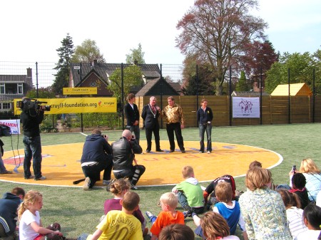 Opening Cruijff Court in Hummelo (2007-03-19)