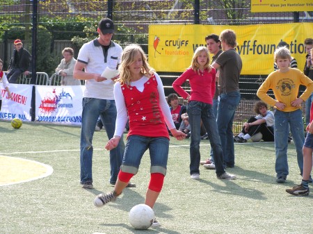 Opening Cruijff Court in Hummelo (2007-03-19)