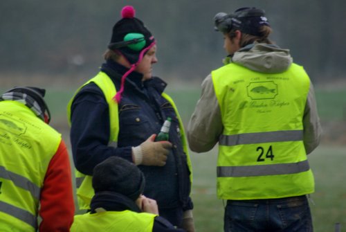 Carbidschieten op oudejaarsdag in Hummelo