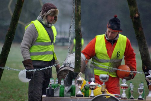 Carbidschieten op oudejaarsdag in Hummelo