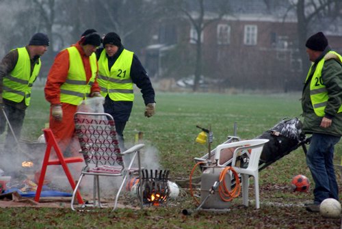 Carbidschieten op oudejaarsdag in Hummelo