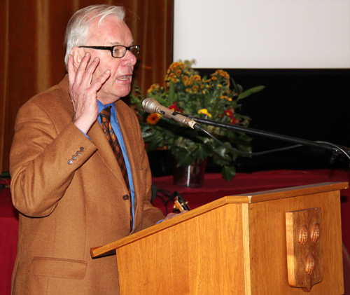 dr. Jan Berns, dialectoloog en voorzitter Raad van Advies van Stichting Staring Instituut