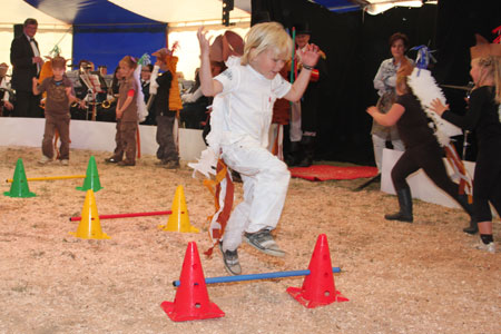 Circusfestival De Woordhof en muziekvereniging De Eendracht