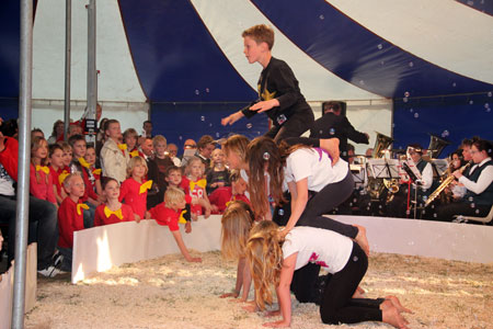 Circusfestival De Woordhof en muziekvereniging De Eendracht