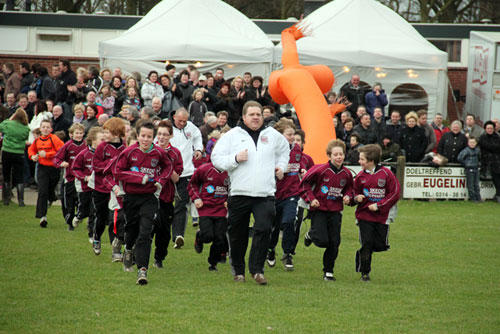 Presentatie HC'03 jeugdteams in Drempt