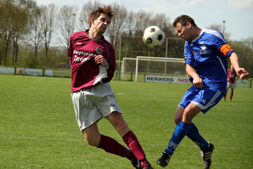 HC'03-RPPSC: HC'03 wint en promoveert naar de derde klasse