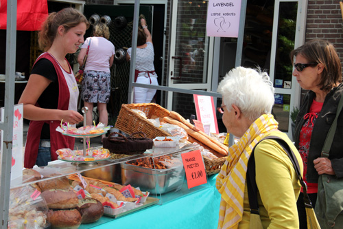 Brocante markt tijdens Vive la France in Hummelo