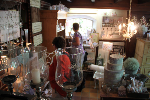 Brocante markt tijdens Vive la France in Hummelo