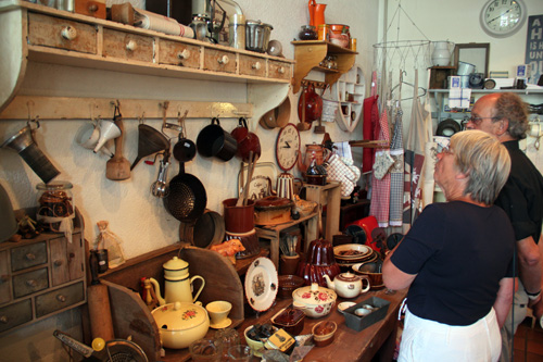 Brocante markt tijdens Vive la France in Hummelo