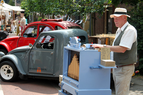 Brocante markt tijdens Vive la France in Hummelo