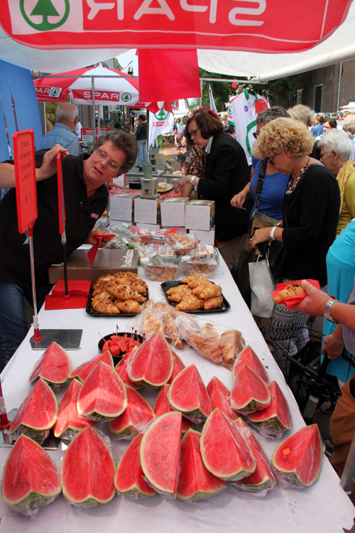 Brocante markt tijdens Vive la France in Hummelo