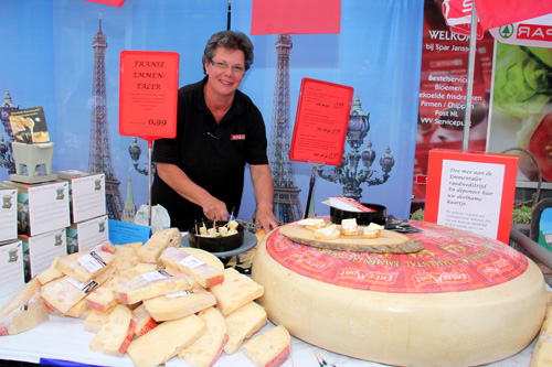 Brocante markt tijdens Vive la France in Hummelo