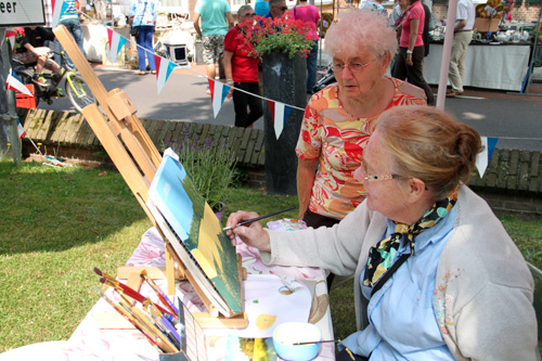 Brocante markt tijdens Vive la France in Hummelo