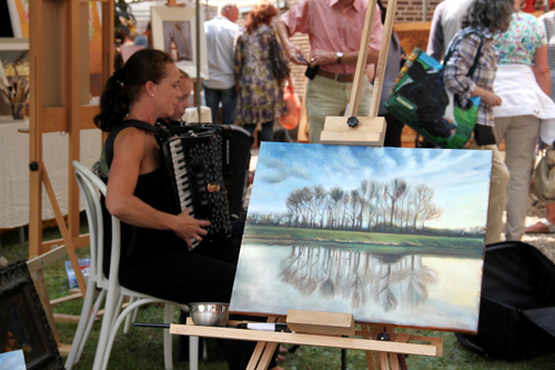 Brocante markt tijdens Vive la France in Hummelo