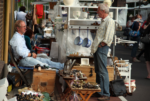 Brocante markt tijdens Vive la France in Hummelo