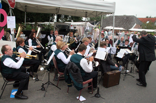 Brocante markt tijdens Vive la France in Hummelo