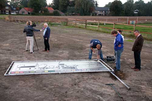 Spandoek 'Hummelo... je kunt er niet omheen!'