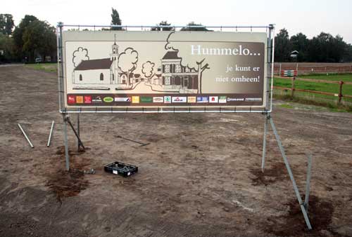 Spandoek 'Hummelo... je kunt er niet omheen!'