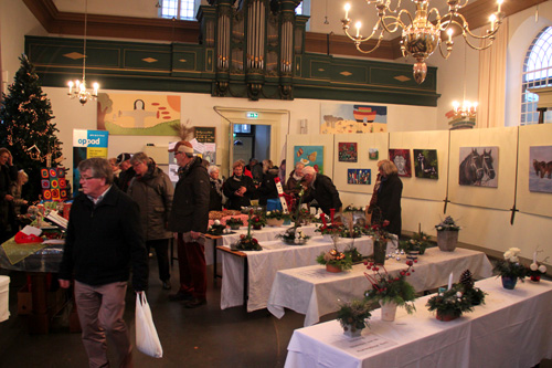 Kerstmarkt in de Dorpsstraat in Hummelo