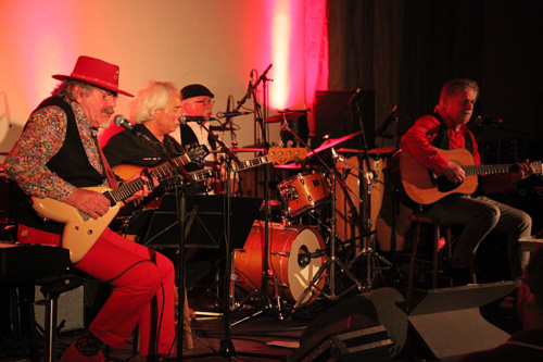 De Pensionado's in de kerk in Hummelo (Foto: Harold Pelgrom)