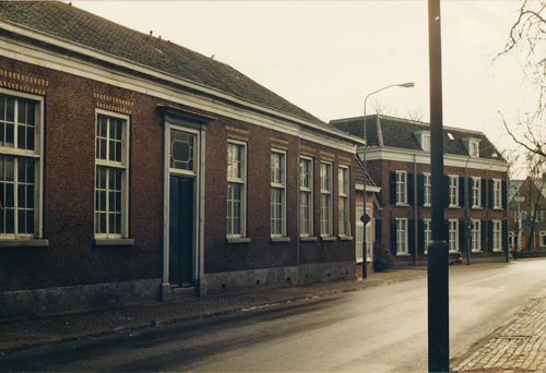 Lagere school aan de Dorpsstraat (collectie Brenda Rexwinkel)